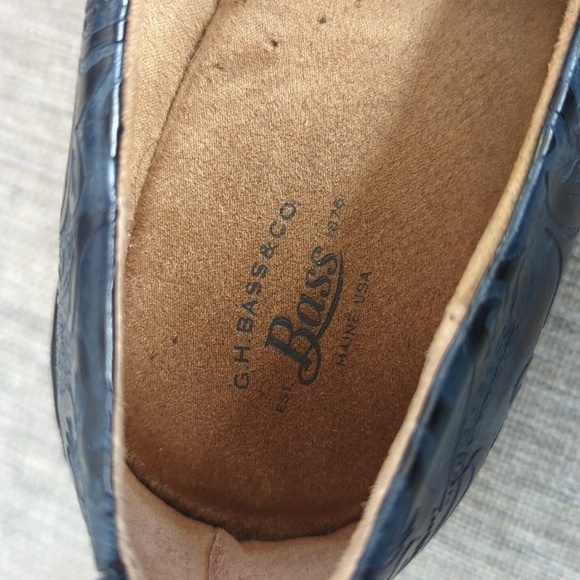 GH Bass Sheena Blue Tooled Textured Slip On Shoes Clogs 9M Fits Like 8.5 - Picture 9 of 14